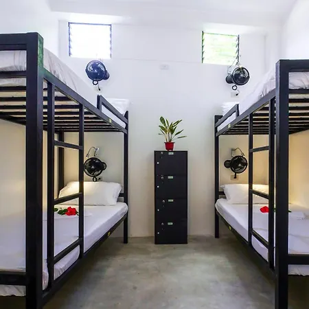 Sip Sunset Hostel And Lounge El Nido Exterior photo
