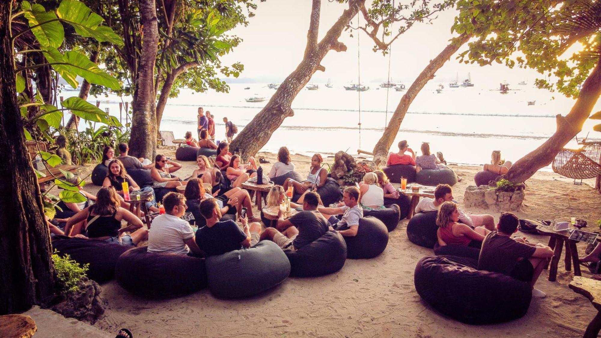 Sip Sunset And Lounge Hostel El Nido