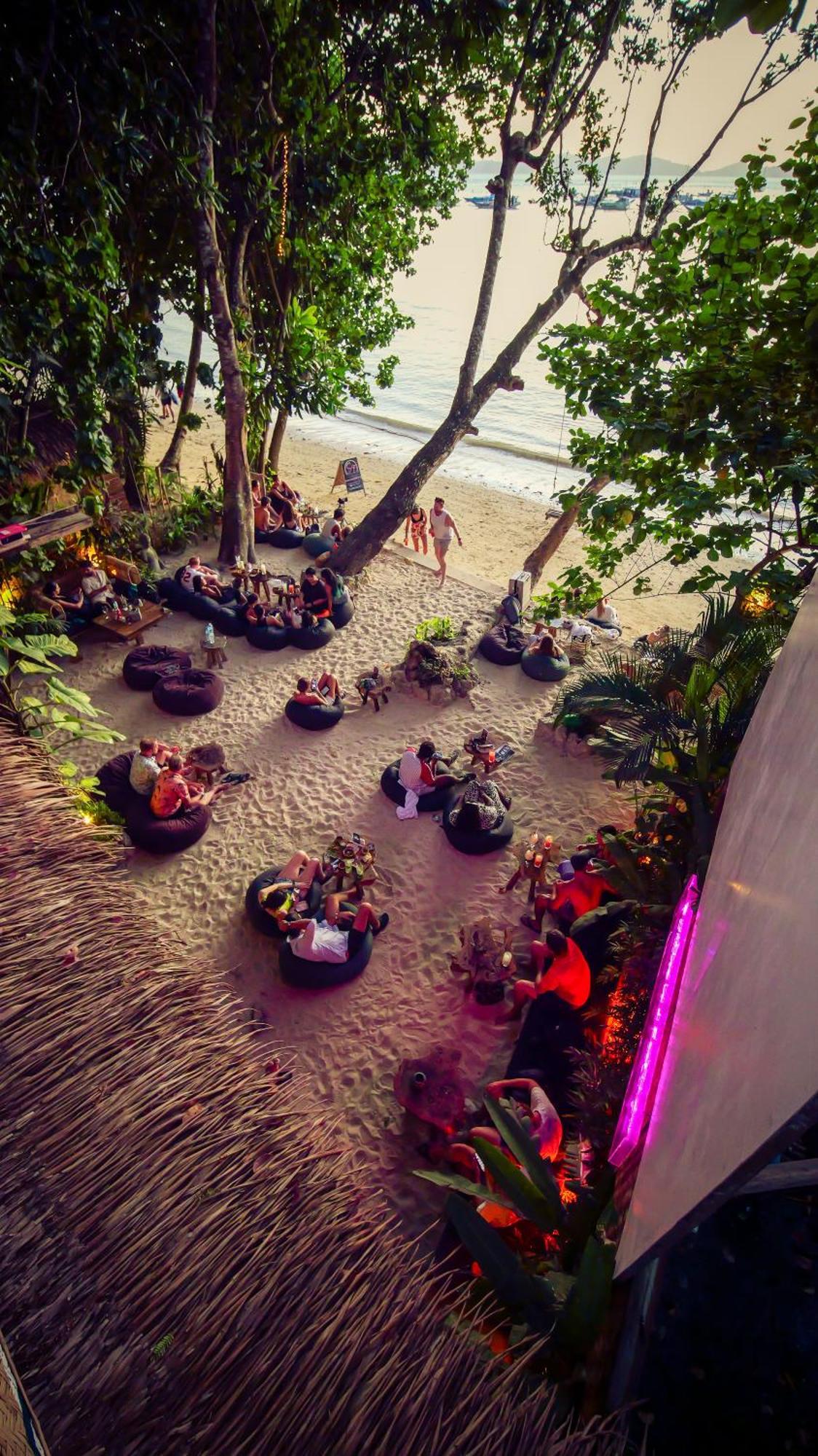 Sip Sunset And Lounge El Nido