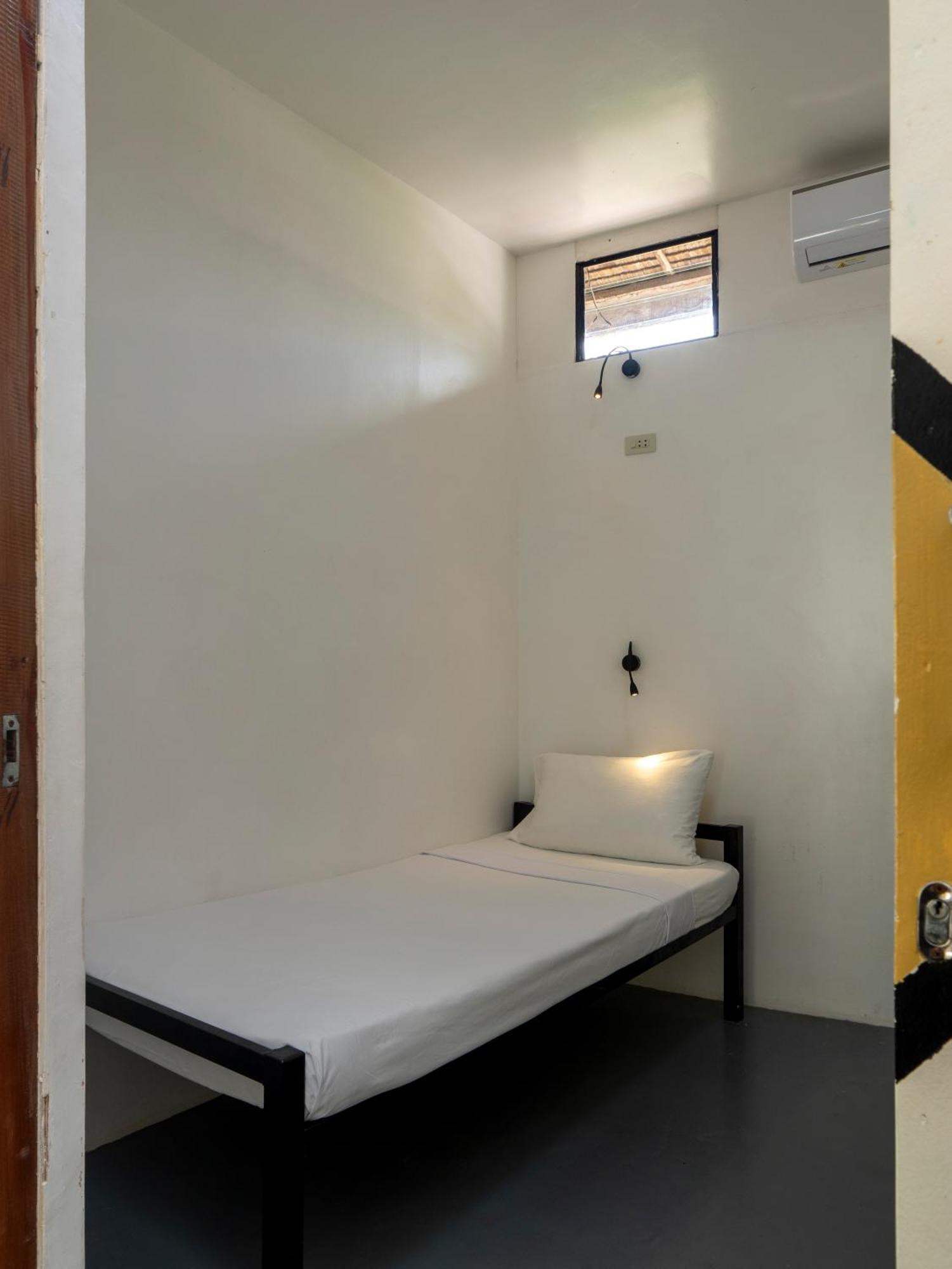 Sip Sunset And Lounge Hostel